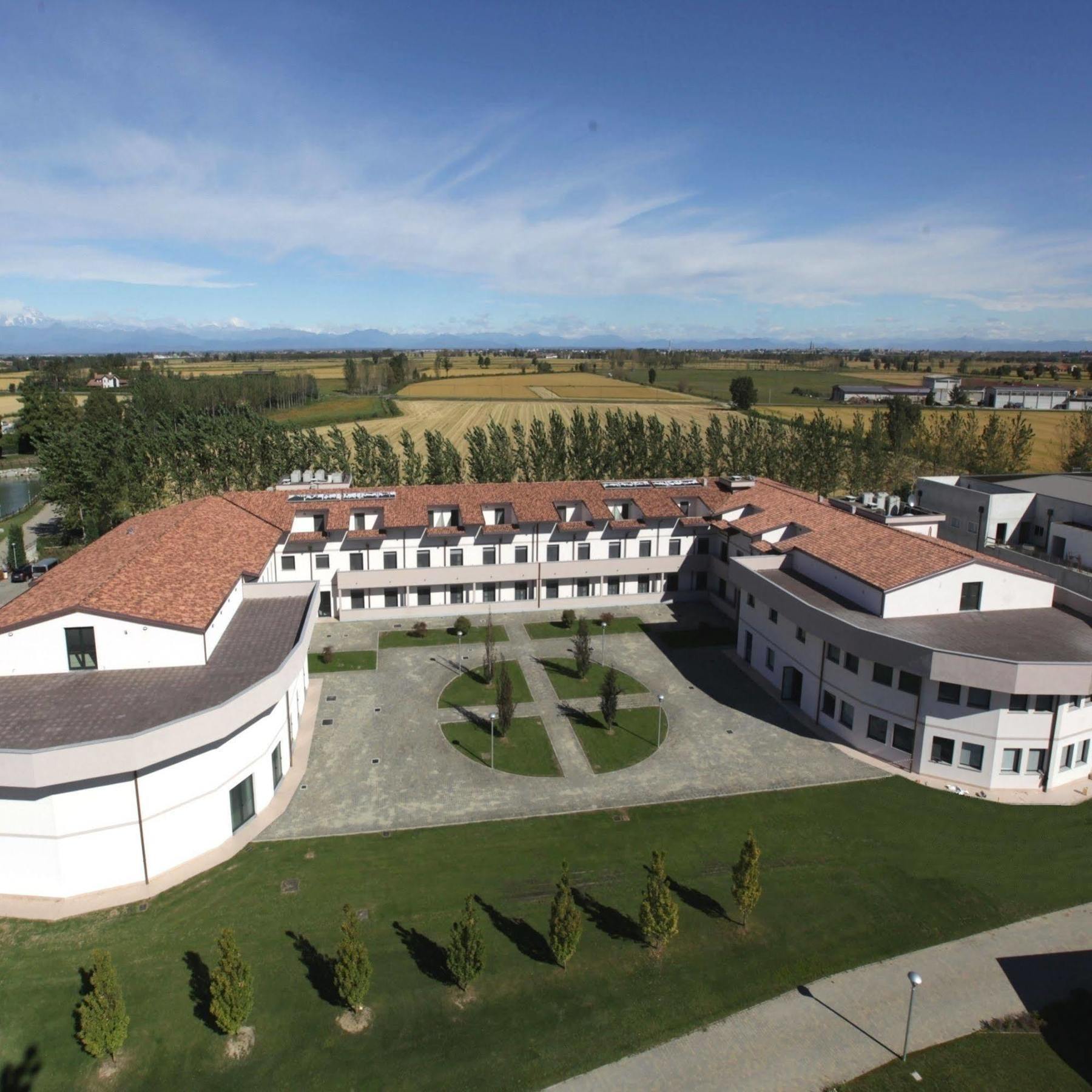 Hotel Novarello Granozzo con Monticello Kültér fotó